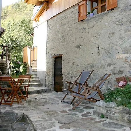 Rustico Ciclamino